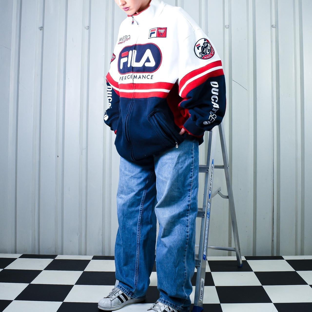 Fila 90s store